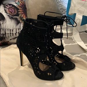 Steve Madden Black Suede Lace Up Heels
